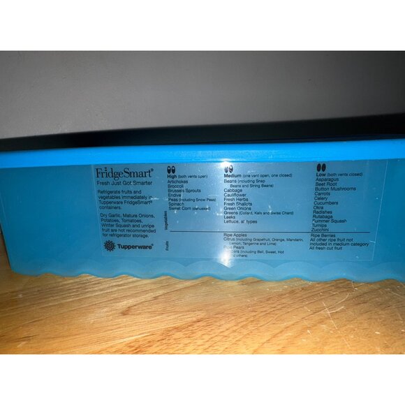 Tupperware FridgeSmart Rectangular Container w/ Lid Fruits& Vegetables Storage - Picture 2 of 8